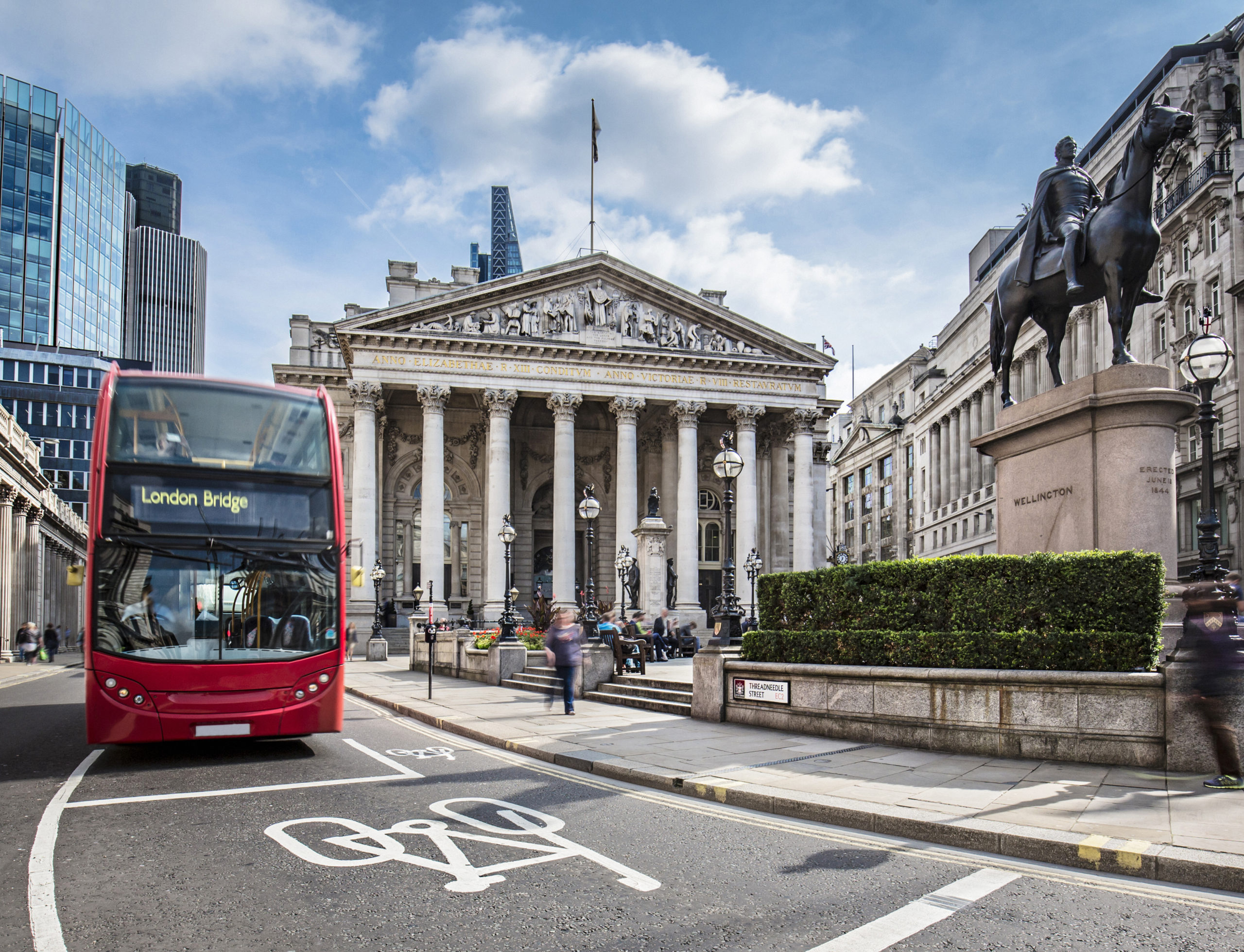 11/09 &#8211; Sterling continues Brexit falls